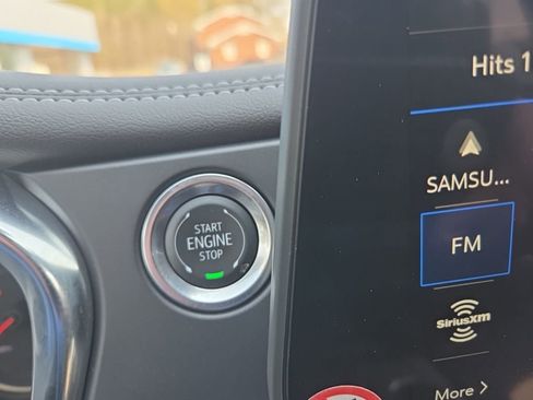 Used 2025 Chevrolet Blazer LT FWD image 20