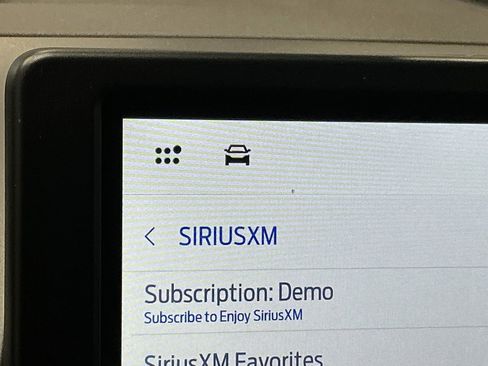 Used 2024 Ford Edge SEL image 9