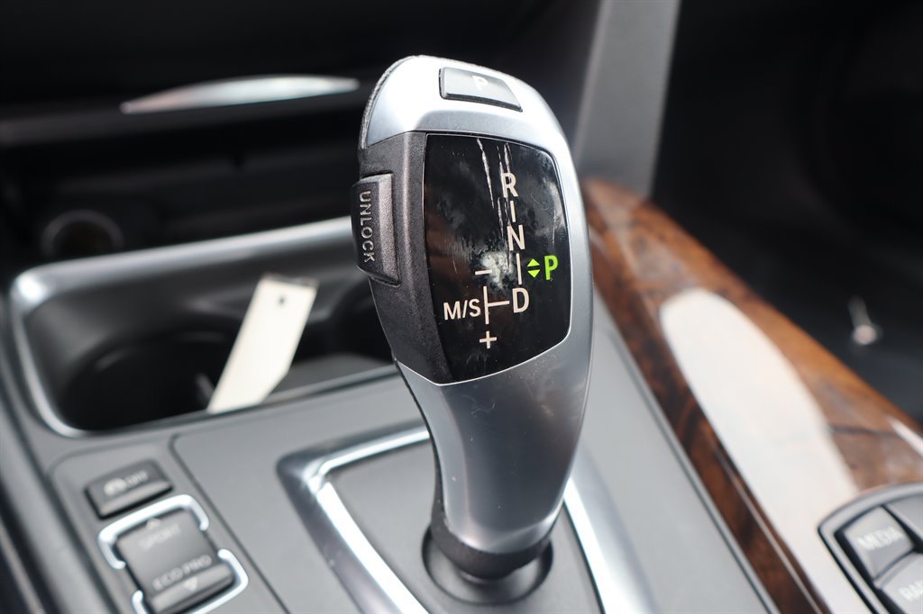 Used 2015 BMW 328d xDrive Sedan AWD/4WD image 30