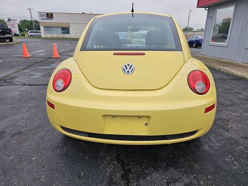 Used 2007 Volkswagen Beetle Coupe w/ Package 1 FWD image 7