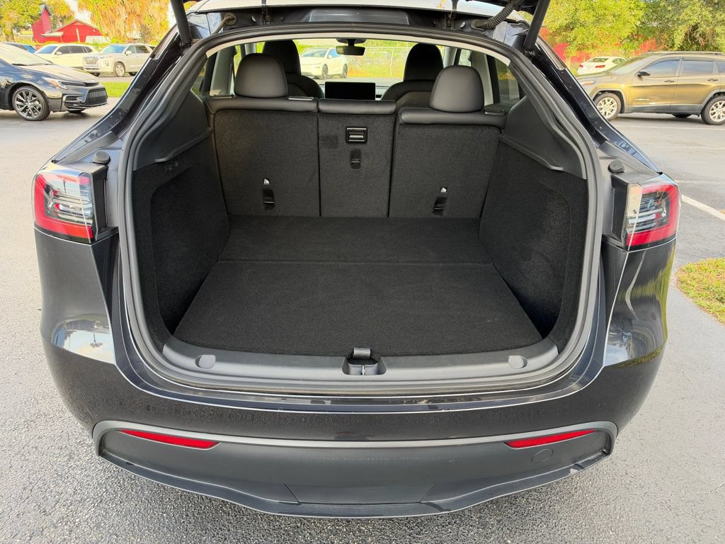 Used 2025 Tesla Model Y Long Range RWD image 24