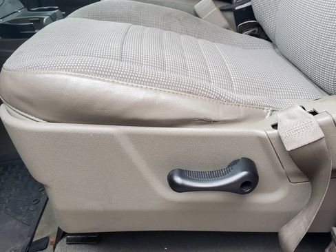 Used 2008 Dodge Ram 1500 Truck ST image 13