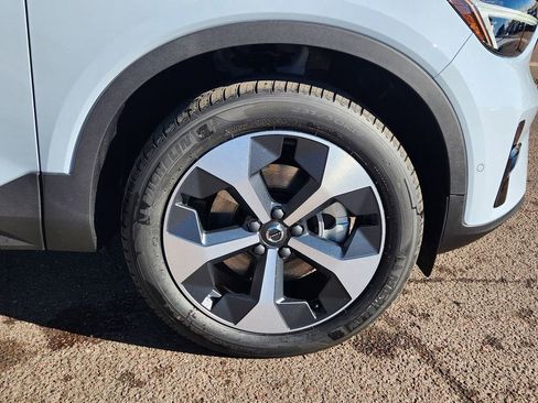 New 2026 Volvo XC40 B5 Plus w/ Protection Package Premier AWD/4WD image 30