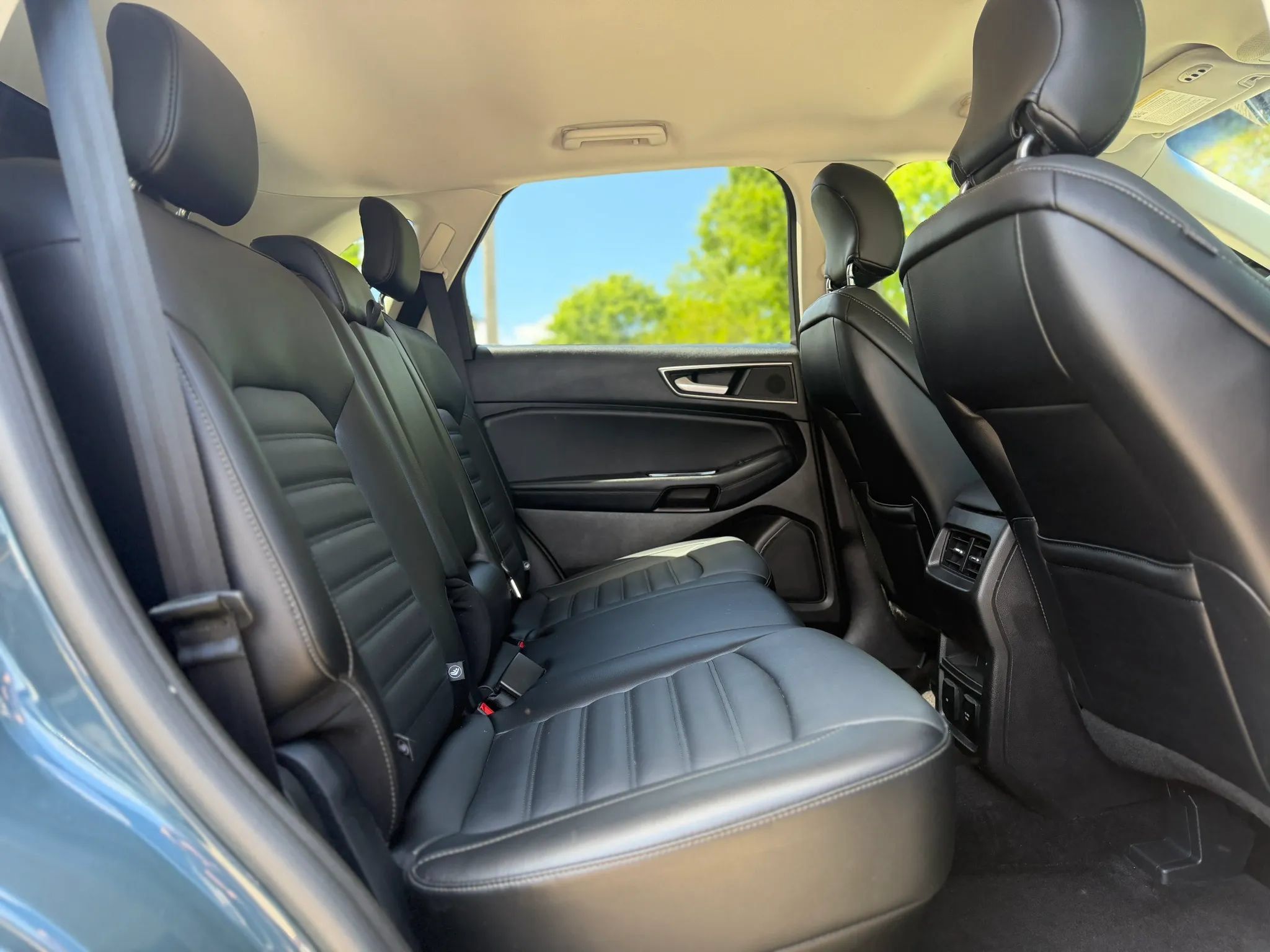 Used 2016 Ford Edge SEL w/ Equipment Group 201A AWD/4WD image 34