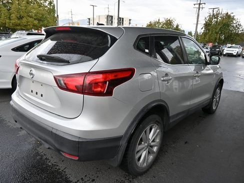 Used 2017 Nissan Rogue Sport S w/ S Appearance Package image 9