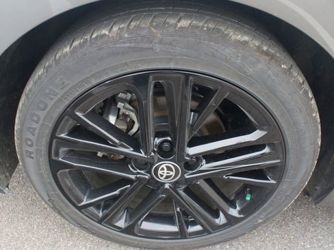 Used 2025 Toyota Camry SE FWD image 25
