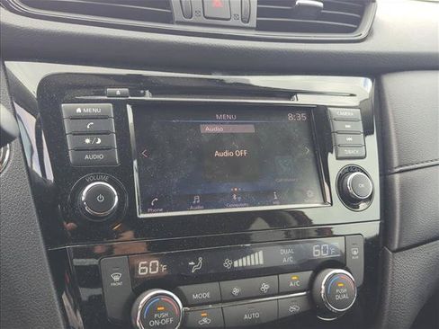 Used 2018 Nissan Rogue SV FWD image 19