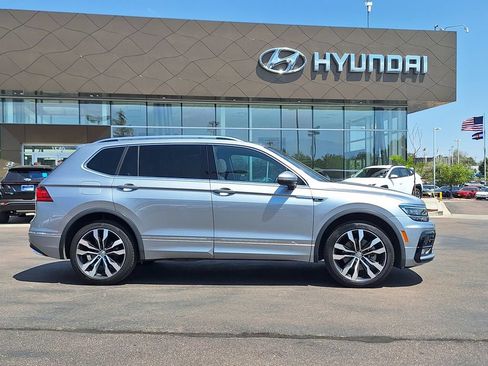 Used 2020 Volkswagen Tiguan SEL Premium R-Line AWD/4WD image 2