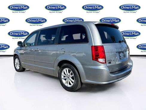 Used 2016 Dodge Grand Caravan SXT image 6