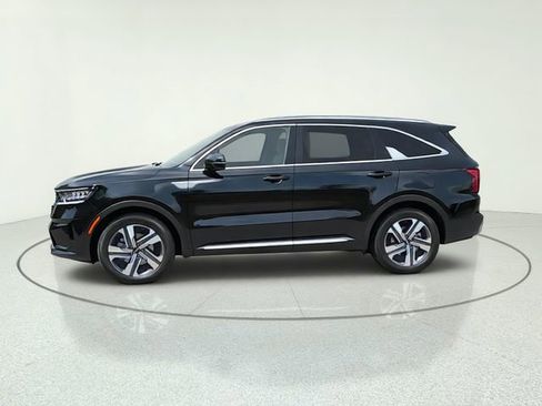 Certified 2023 Kia Sorento EX AWD/4WD image 2