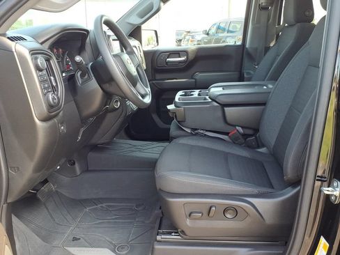 Used 2023 Chevrolet Silverado 1500 Custom w/ LPO, Dark Essentials Package AWD/4WD image 7