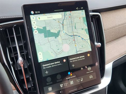 New 2026 Volvo XC90 B6 Plus w/ Protection Package Premier image 11