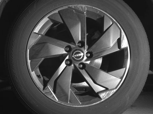 Used 2025 Nissan Rogue SV FWD image 14