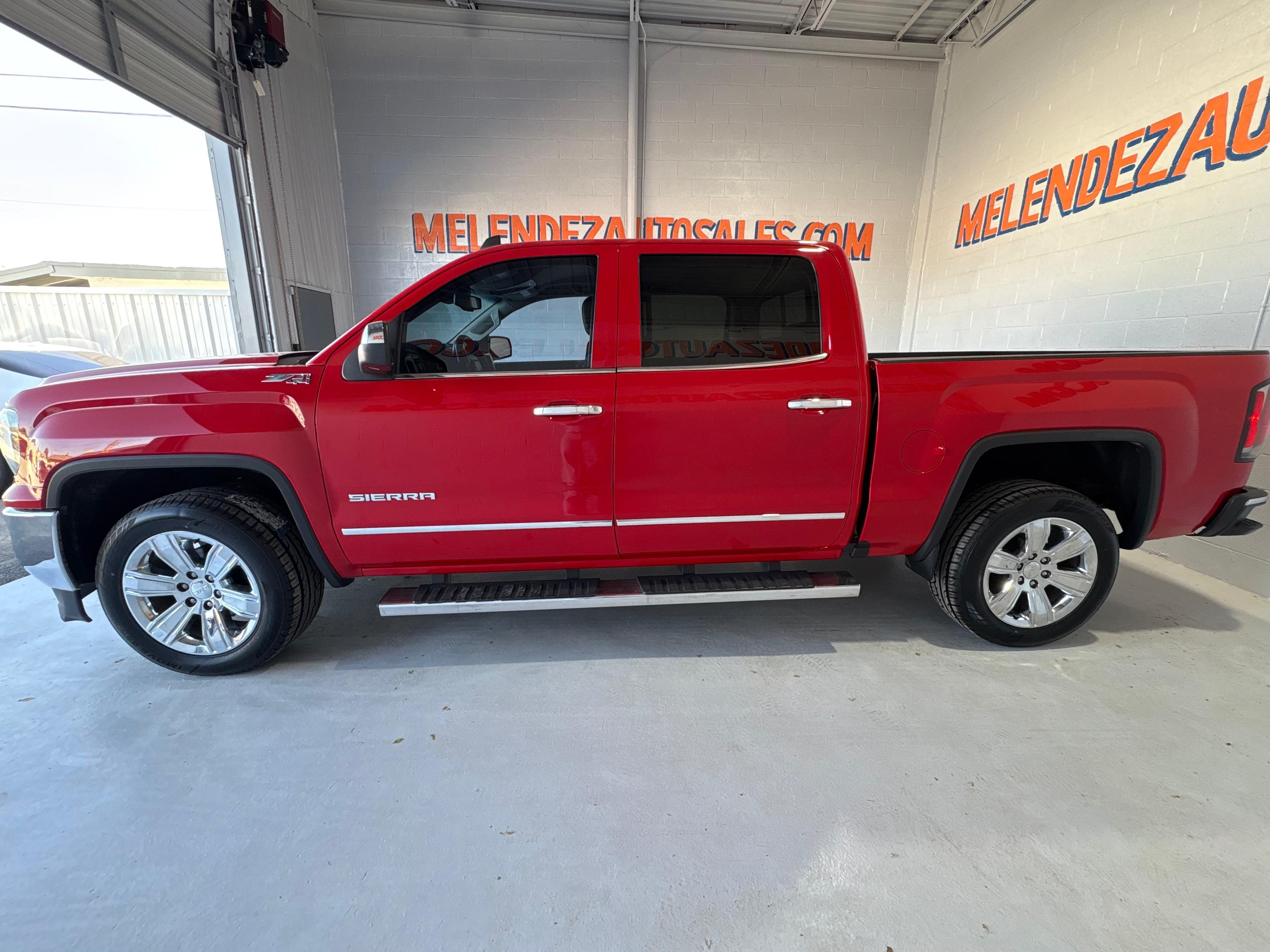 Used 2018 GMC Sierra 1500 SLT AWD/4WD image 2