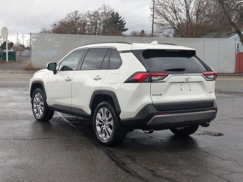Used 2021 Toyota RAV4 Limited image 9