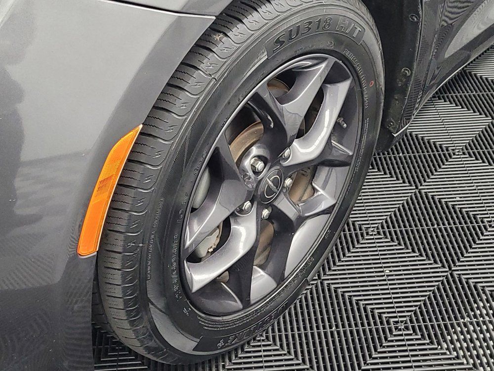Used 2019 Chrysler Pacifica Touring Plus w/ S Appearance Package FWD image 31