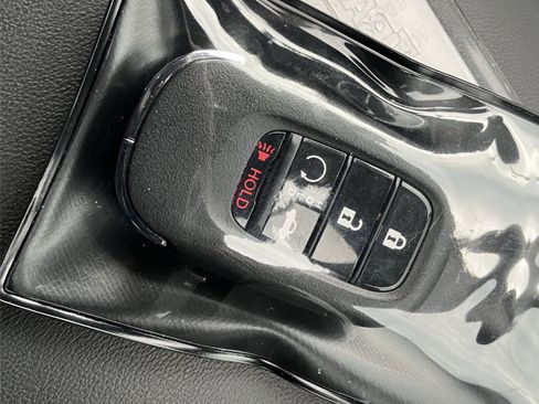 Used 2025 Honda Accord SE image 38