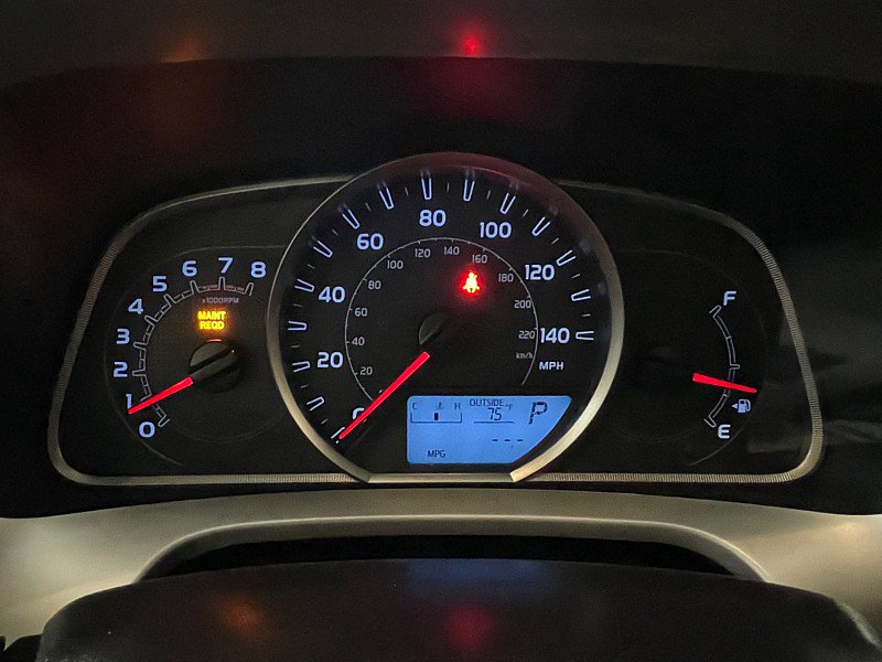 Used 2015 Toyota RAV4 XLE AWD/4WD image 18