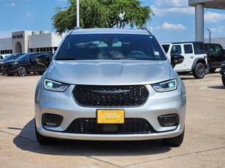 Certified 2023 Chrysler Pacifica Limited w/ S Appearance Package AWD/4WD video 2