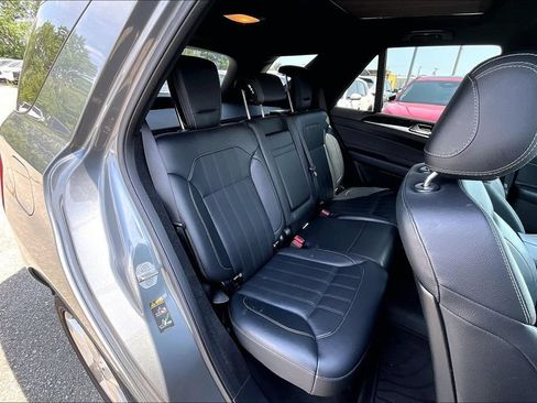 Used 2018 Mercedes-Benz GLE 350 image 36