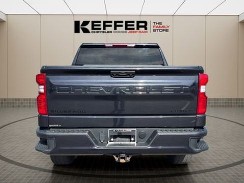 Used 2023 Chevrolet Silverado 1500 Custom w/ LPO, Dark Essentials Package AWD/4WD image 4