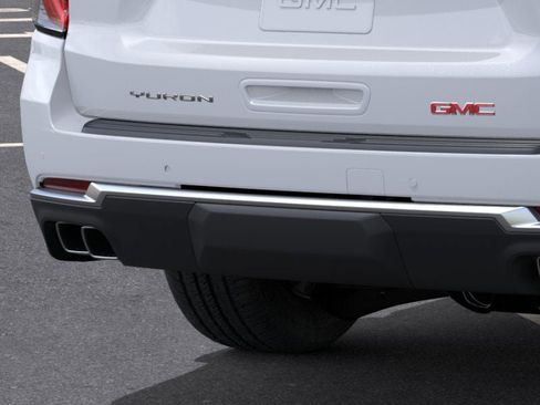 New 2026 GMC Yukon XL Denali w/ Sun & Power Step Package AWD/4WD image 38