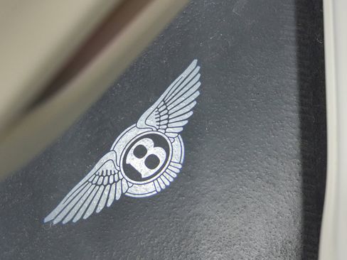 Used 2026 Bentley Flying Spur Plug-In Hybrid image 27