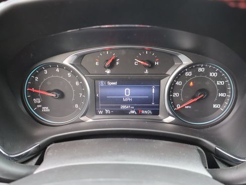 Used 2024 Chevrolet Equinox RS FWD image 34