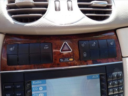 Used 2009 Mercedes-Benz CLK 350 Cabriolet image 21