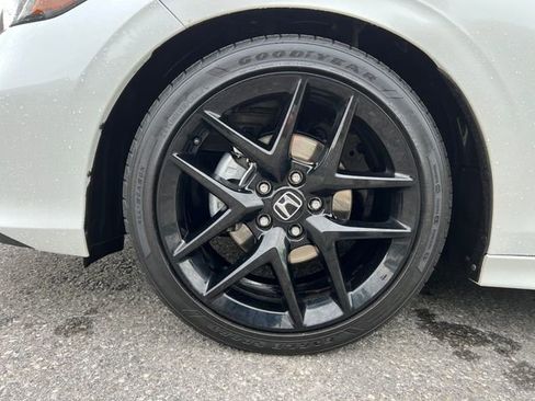 Used 2025 Honda Civic Sport image 16