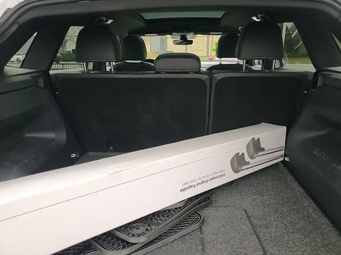 Used 2023 Volkswagen Atlas Cross Sport SEL image 30