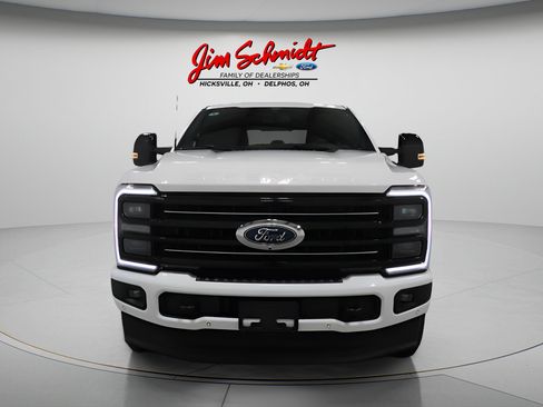 Used 2025 Ford F250 Platinum AWD/4WD image 3