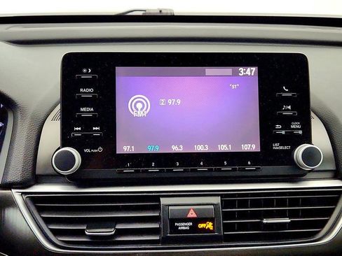 Used 2018 Honda Accord LX image 18