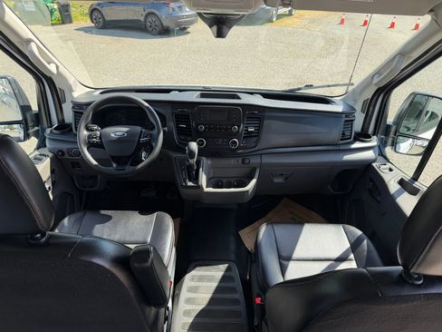 Used 2023 Ford Transit 250 Medium Roof RWD image 11