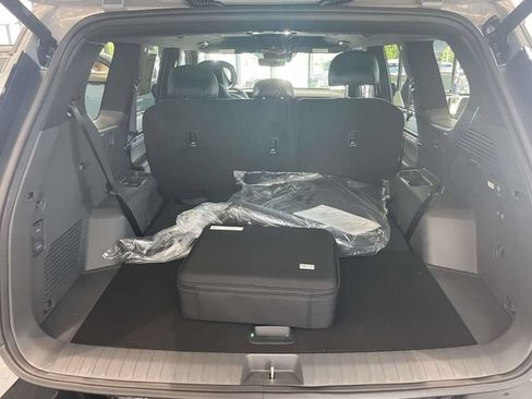 New 2026 Kia EV9 Land w/ Nightfall Edition Package AWD/4WD image 8