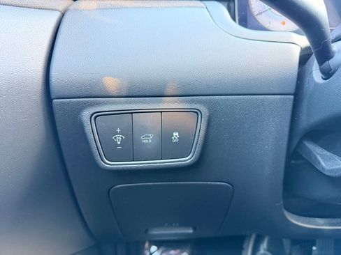 Used 2023 Hyundai Tucson Limited image 25