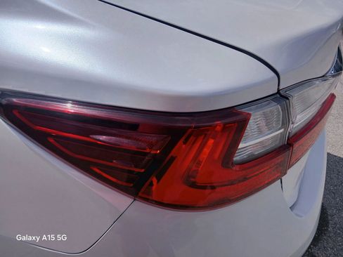 Used 2018 Lexus ES 350 w/ Premier Package FWD image 14