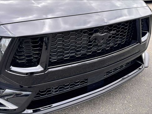 Used 2025 Ford Mustang GT Premium w/ GT Performance Package RWD image 30
