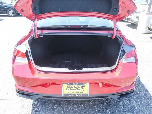Certified 2023 Hyundai Elantra SEL w/ Convenience Package FWD image 35
