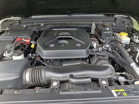 Used 2019 Jeep Wrangler Unlimited Rubicon AWD/4WD image 28
