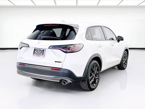 Used 2023 Honda HR-V Sport image 4