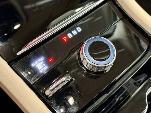 Used 2021 Jeep Grand Cherokee L Limited image 16