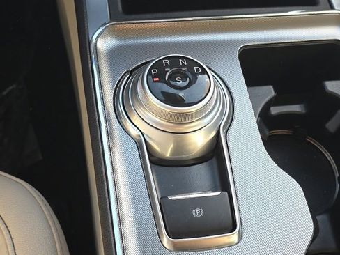 Used 2023 Ford Edge Titanium image 17