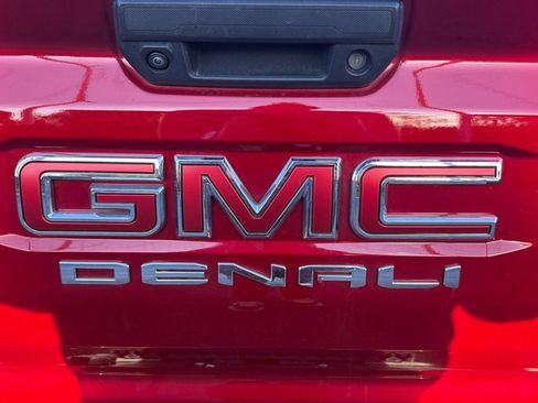 Used 2023 GMC Canyon Denali image 33