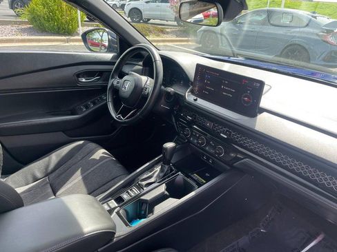 Used 2025 Honda Accord Sport image 10
