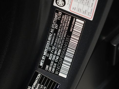 Certified 2024 Mercedes-Benz EQS AMG 4MATIC image 34