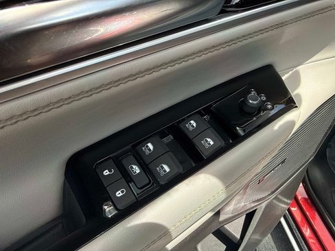 Used 2023 Jeep Wagoneer Series II w/ Convenience Group I AWD/4WD image 22