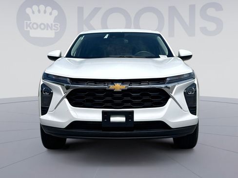 New 2026 Chevrolet Trax LS w/ LS Convenience Package FWD image 11