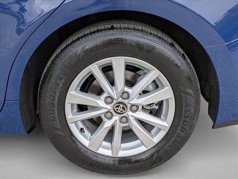 Used 2025 Toyota Camry LE image 23