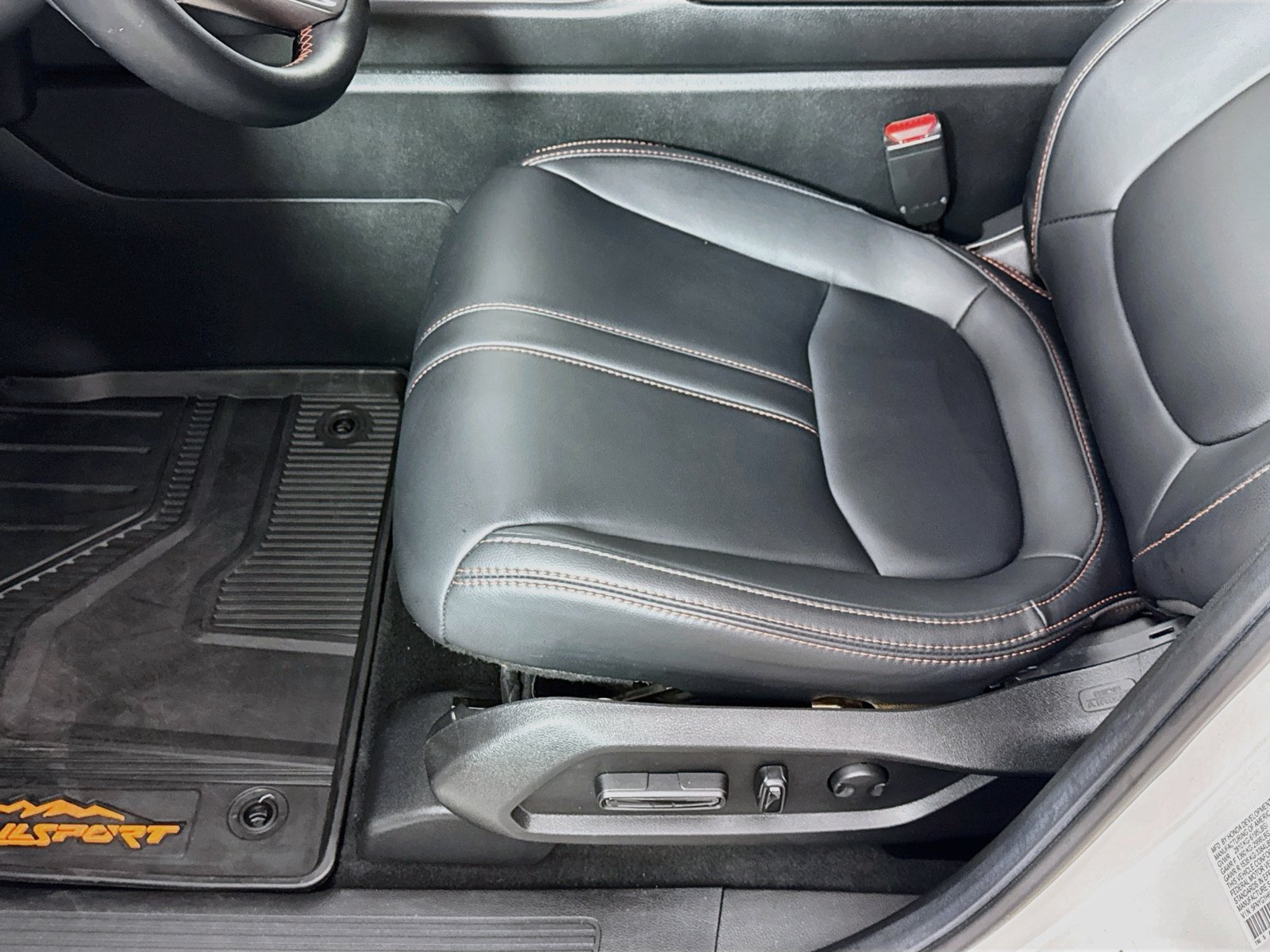 Used 2025 Honda Pilot TrailSport image 22